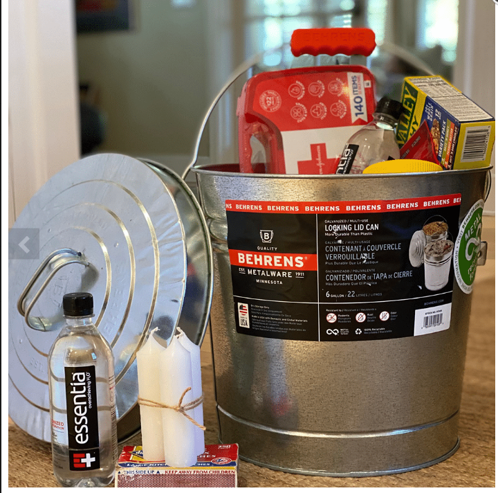Behrens Galvanized Steel Locking Lid Trash Can with Lid - Serving