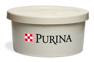 Purina® EquiTub® with ClariFly® (125 Lb Tub)